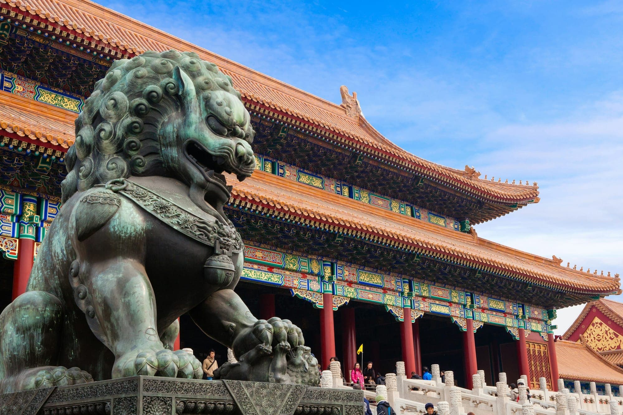 Bronzelöwe vor der Halle der Höchsten Harmonie in der Verbotenen Stadt, Peking